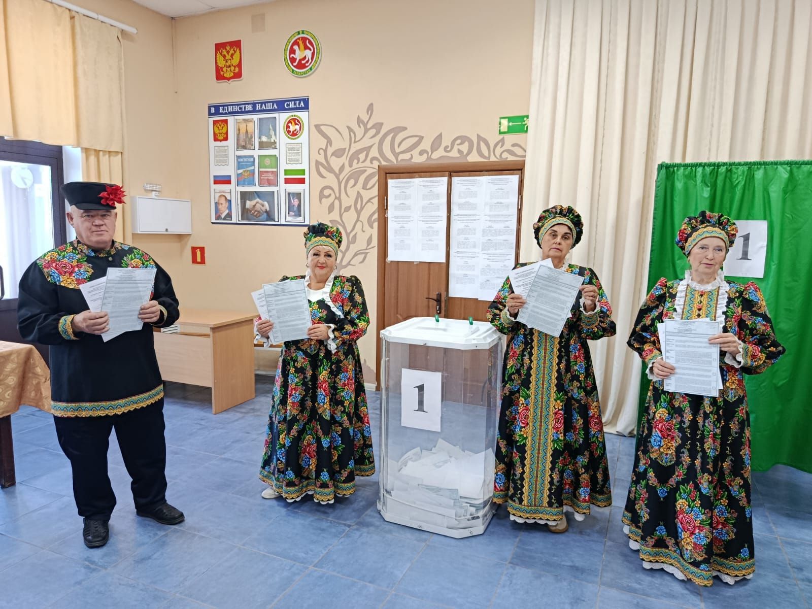 Чистопольский район совмещает гражданский долг с праздником: на избирательных участках проходят концерты и выставки