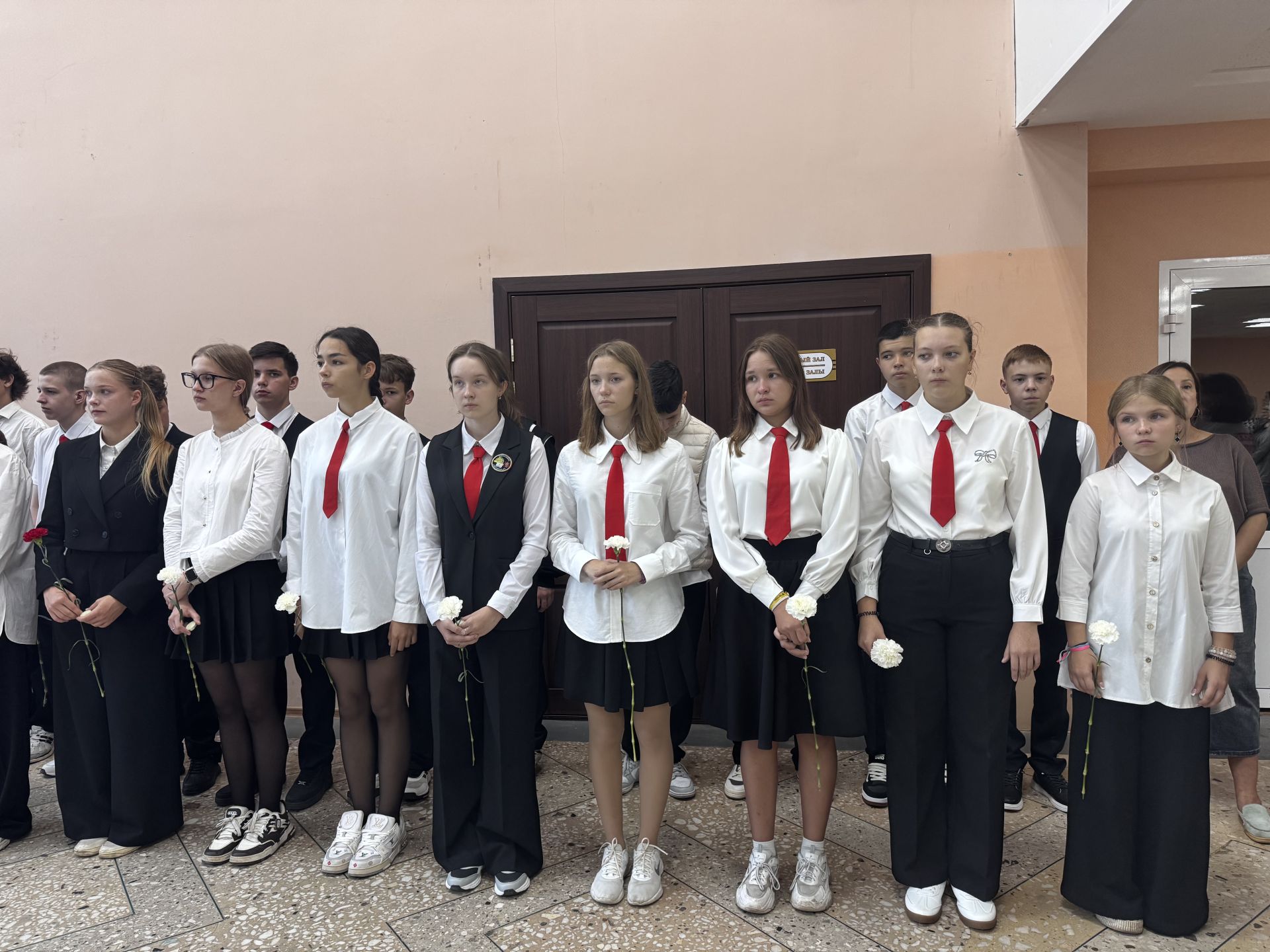 В Чистополе почтили память жертв теракта в Беслане