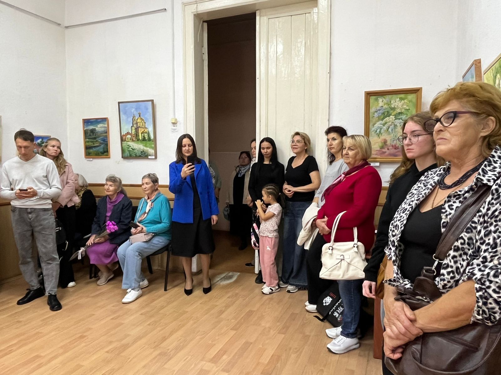 Мир в свете души: персональная выставка Натальи Ларионовой  открылась в чистопольском музее