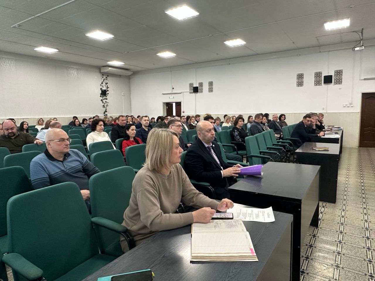 Благоустройство, бродячие собаки и открытые люки: Эдуард Хасанов обозначил приоритеты на неделю