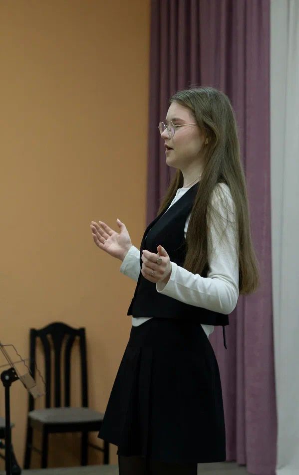 Чистопольские школьники читали и пели Высоцкого