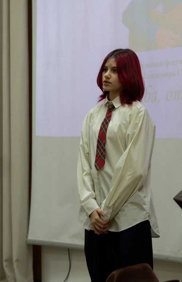 Чистопольские школьники читали и пели Высоцкого