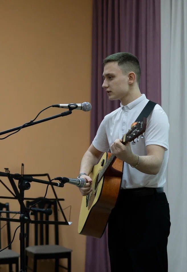 Чистопольские школьники читали и пели Высоцкого