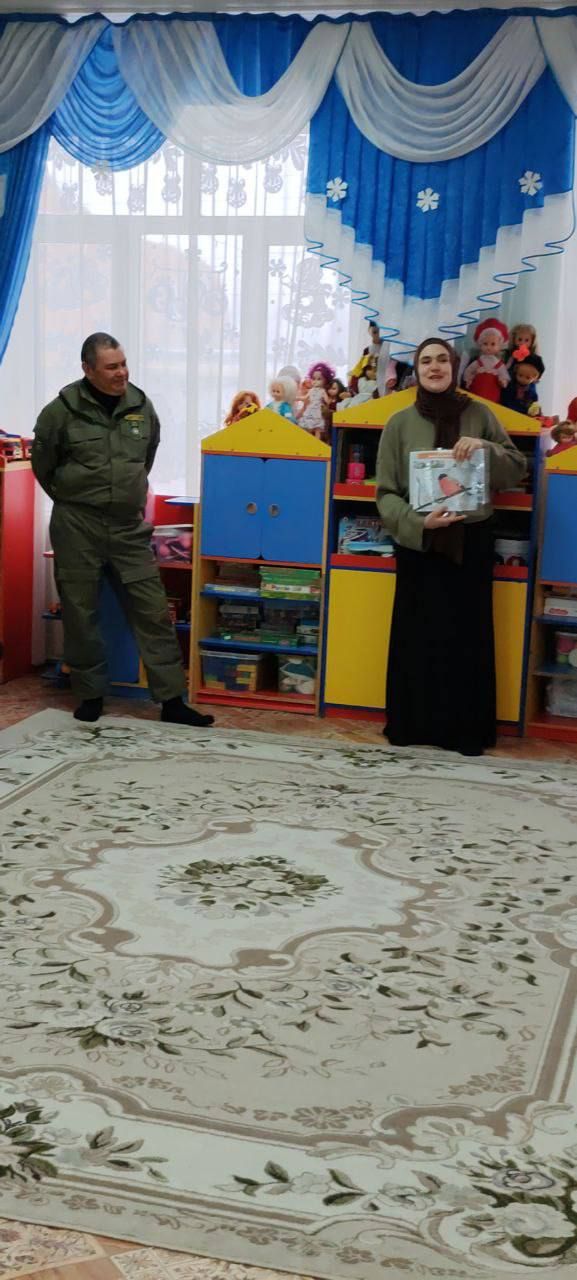 Как помочь птицам зимой: сотрудники заказника «Чистые луга» провели урок для малышей