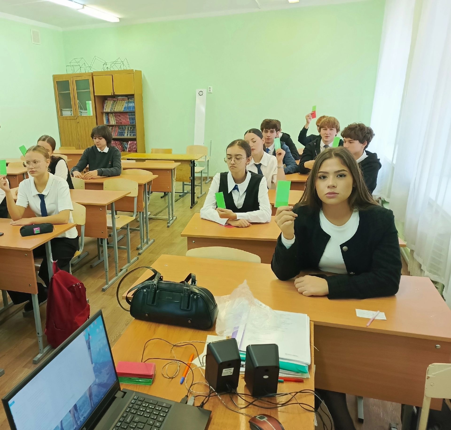 В Чистополе школьников научили распознавать ловушки киберпреступников и вербовщиков