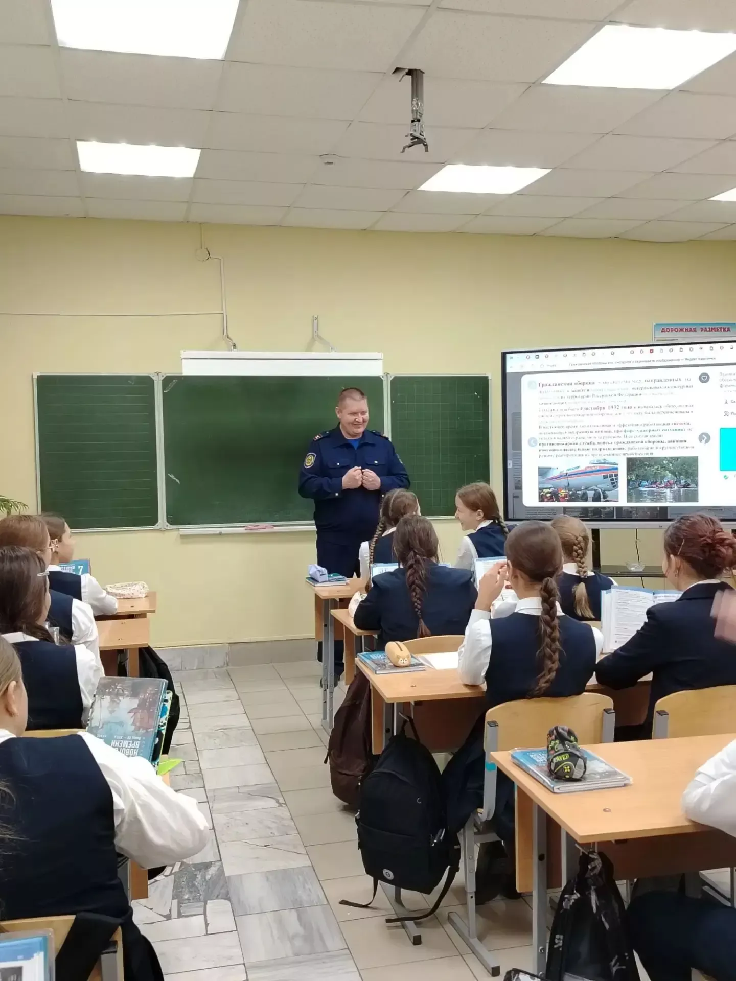 Чистопольским лицеистам напомнили порядок эвакуации и правила укрытия