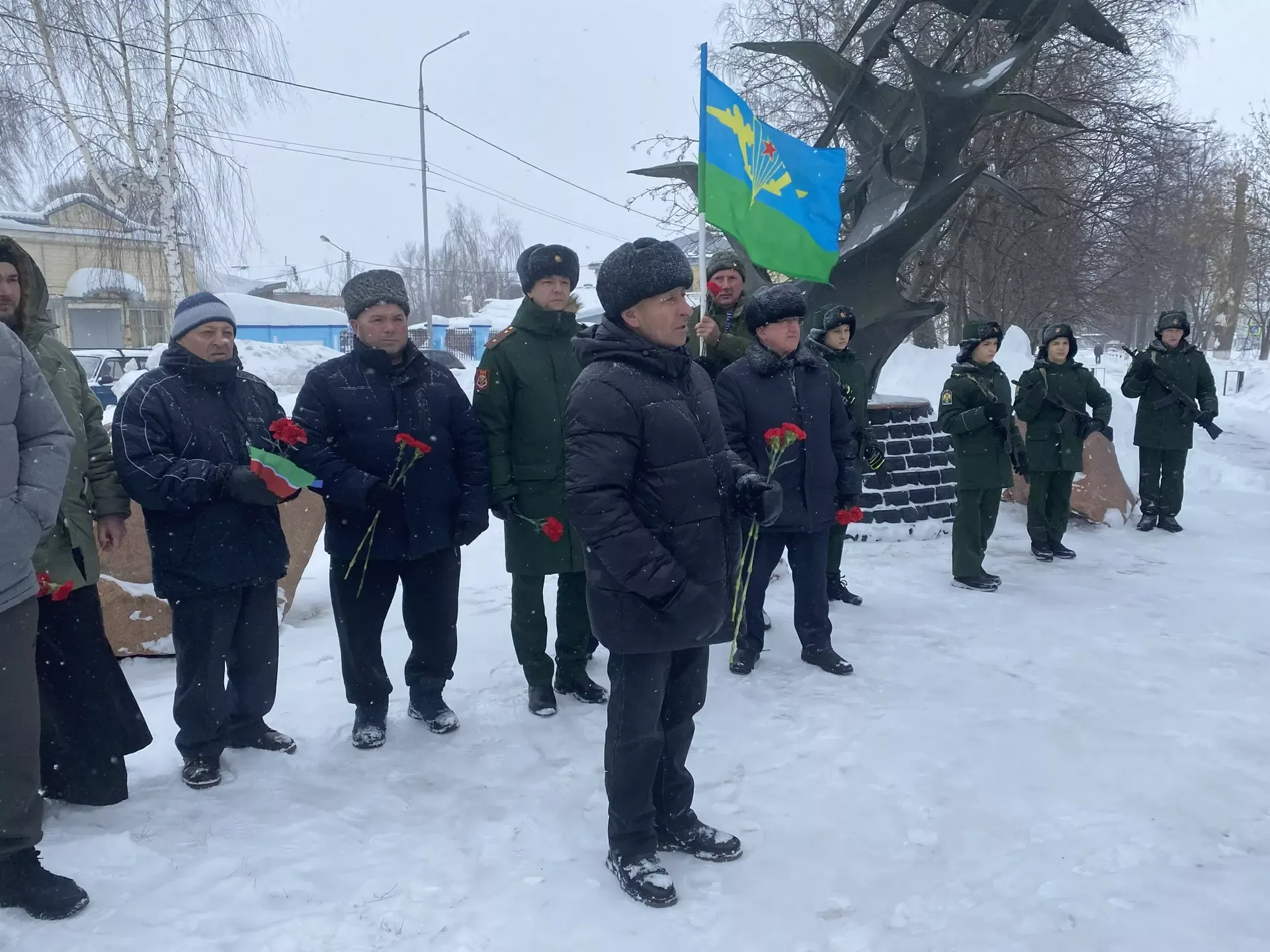 В Чистополе почтили память воинов-интернационалистов