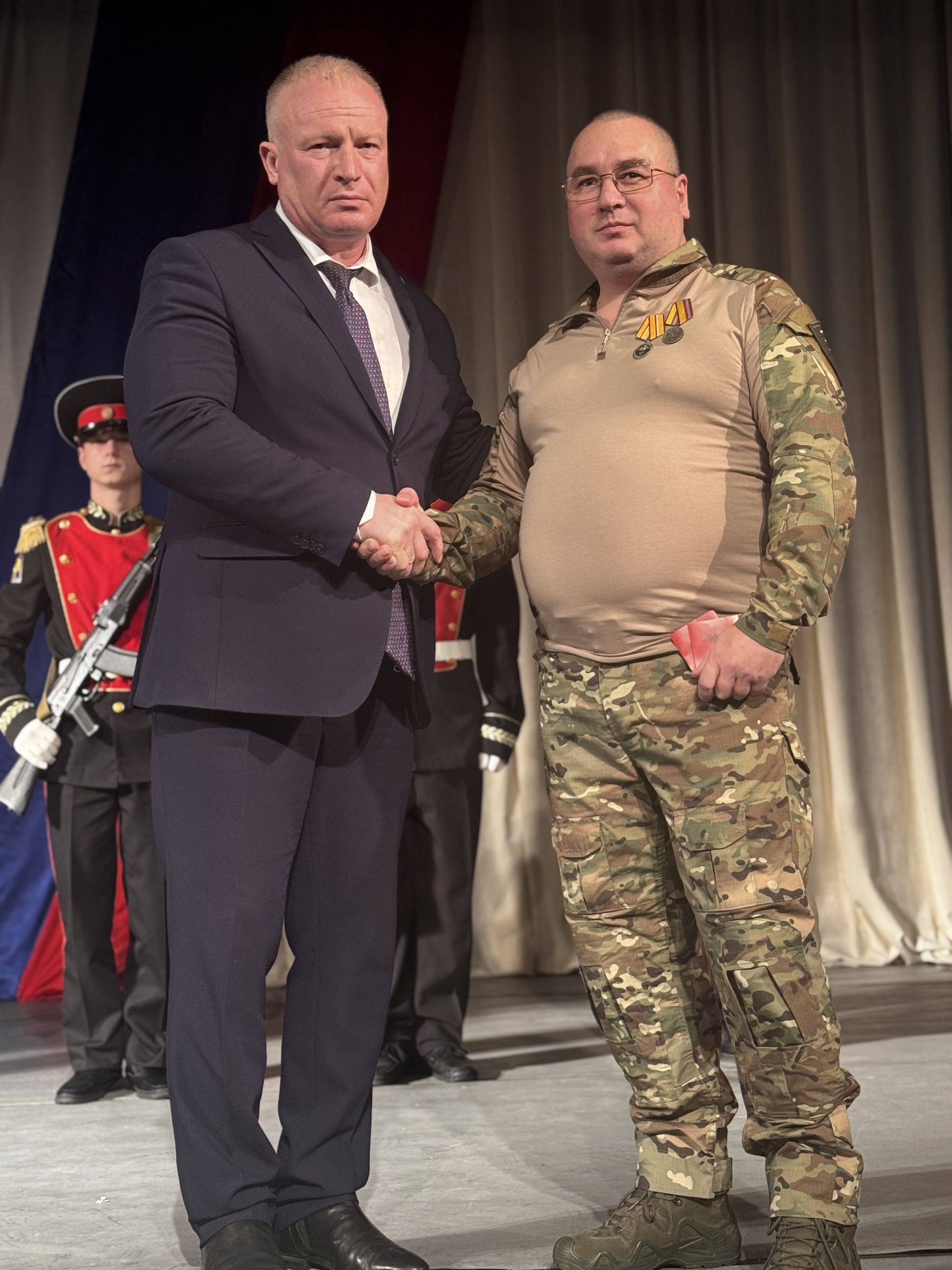 «Мы помним, мы гордимся»: в Чистополе торжественно отметили День защитника Отечества