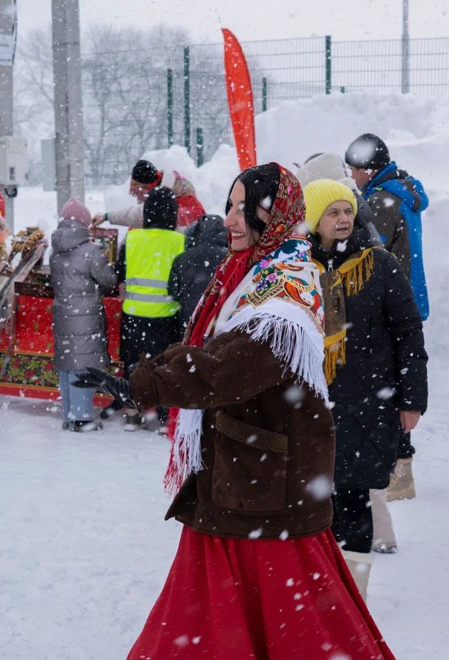 Блины, дружба, конкурсы: чем запомнилась Масленица на «Кирпичном»