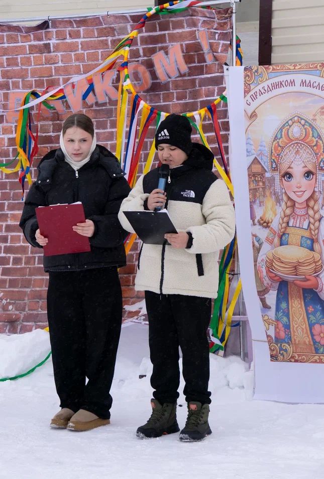 Блины, дружба, конкурсы: чем запомнилась Масленица на «Кирпичном»