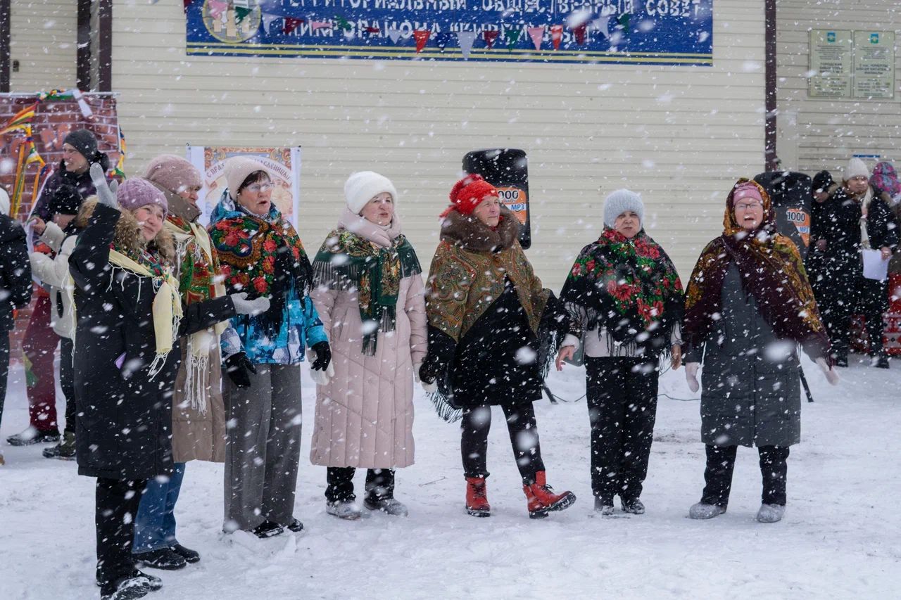 Блины, дружба, конкурсы: чем запомнилась Масленица на «Кирпичном»