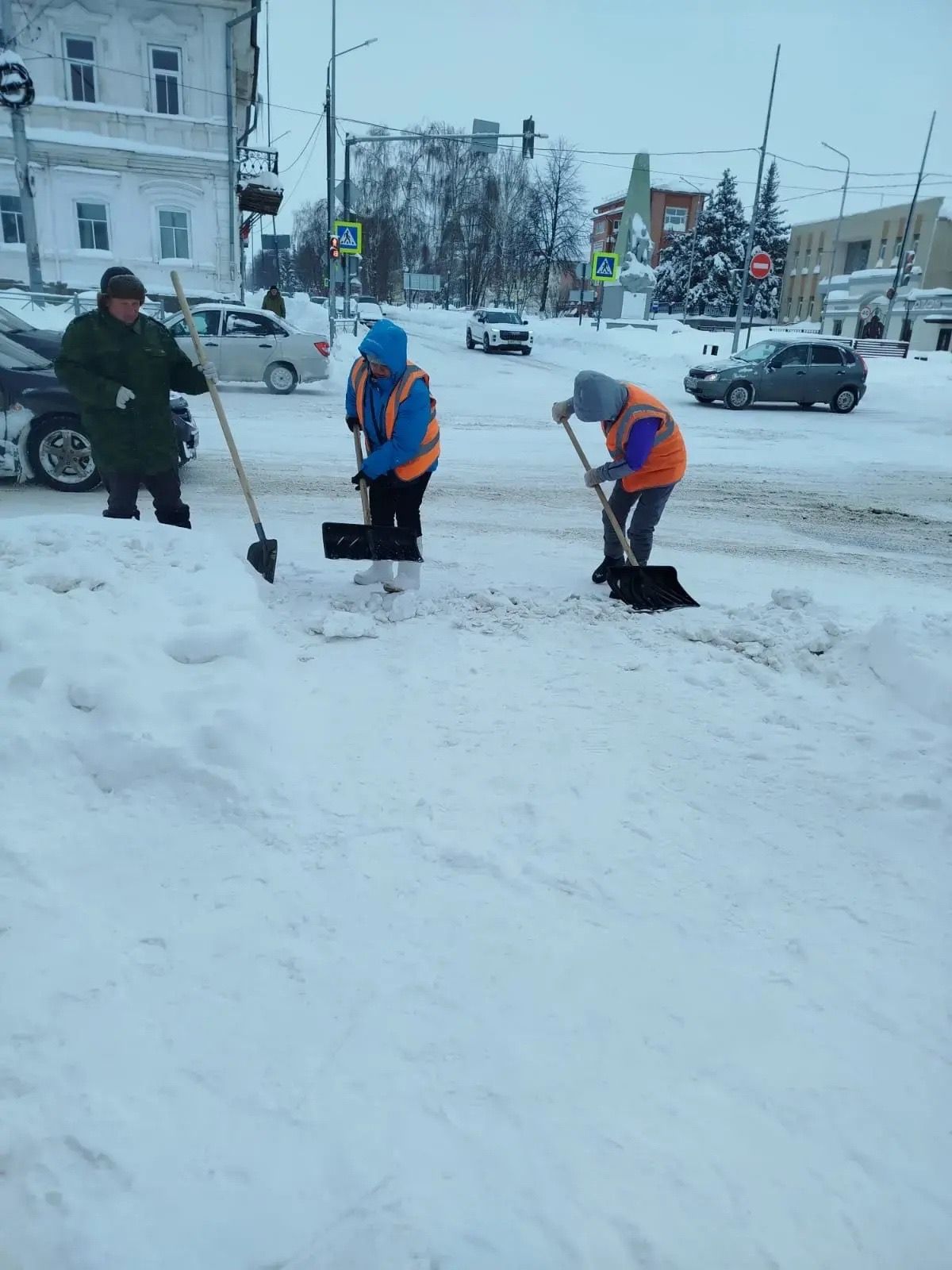 С начала года с чистопольских улиц вывезли более 24 тысяч кубометров снега