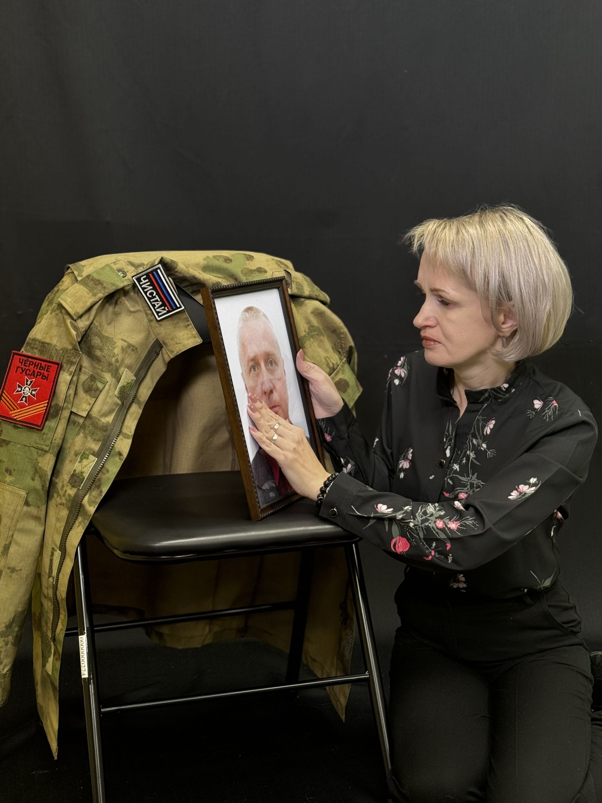 Китель героя: в Чистополе состоялась особенная фотосессия для семей участников СВО