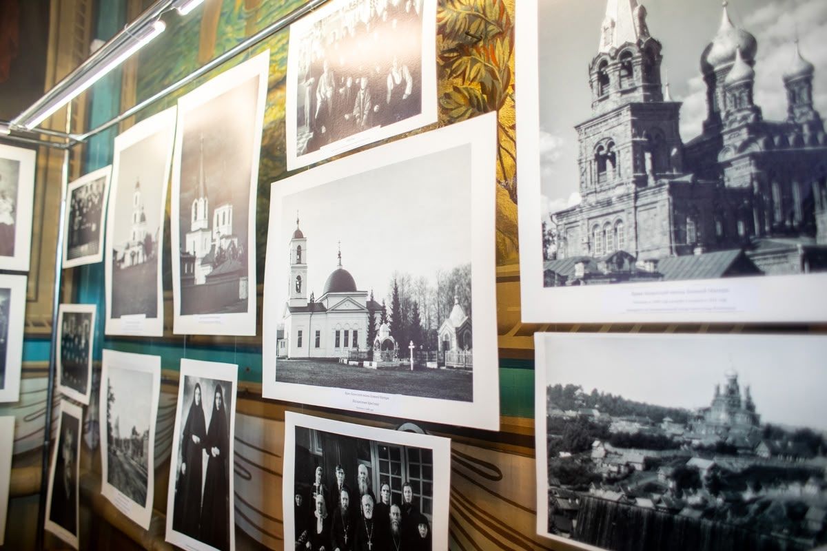 В Казанском храме Чистополя открылась уникальная фотовыставка: история епархии на снимках, восстановленных нейросетью