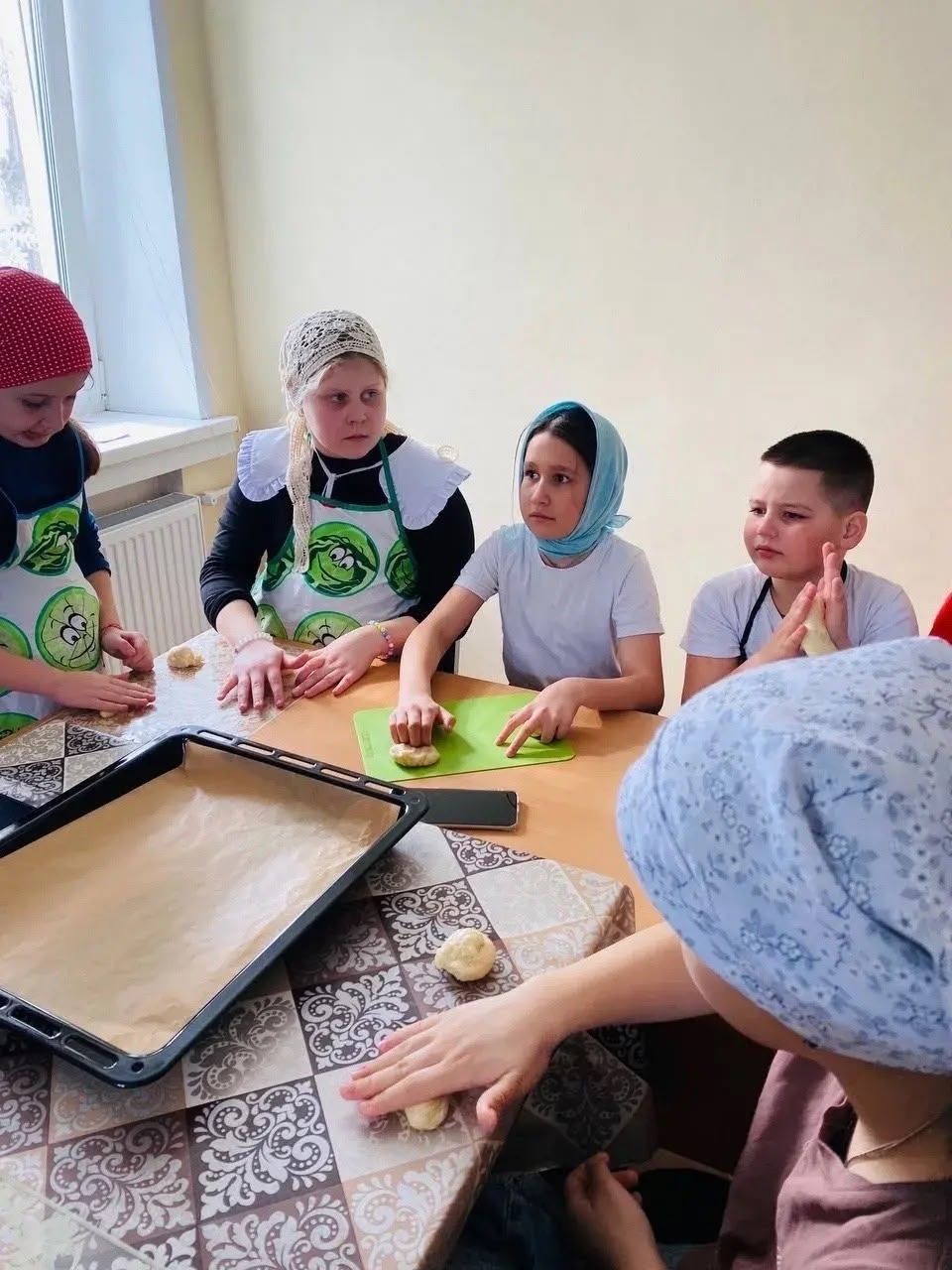 На приходе Казанского храма испекли коливо и крестики