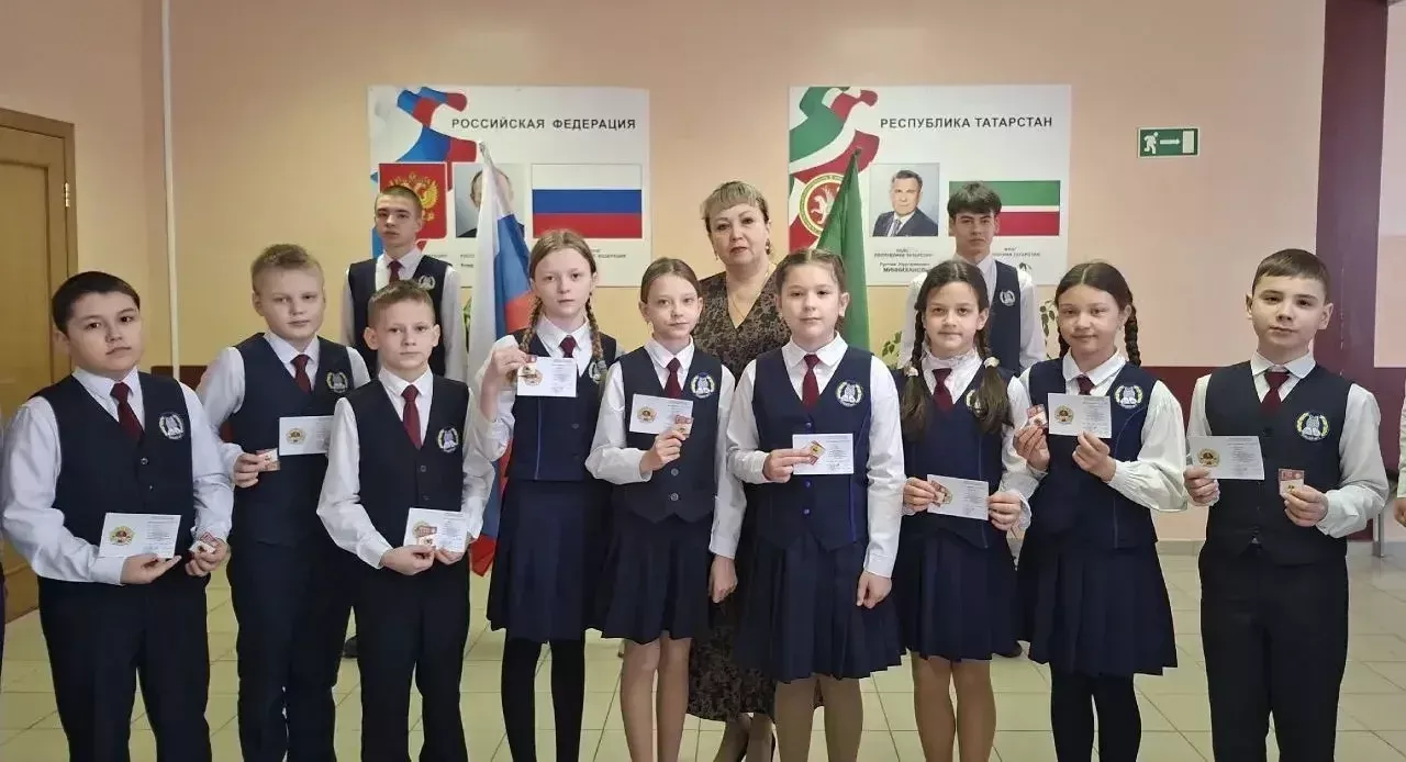 Школьникам Чистополя вручили знаки отличия ГТО