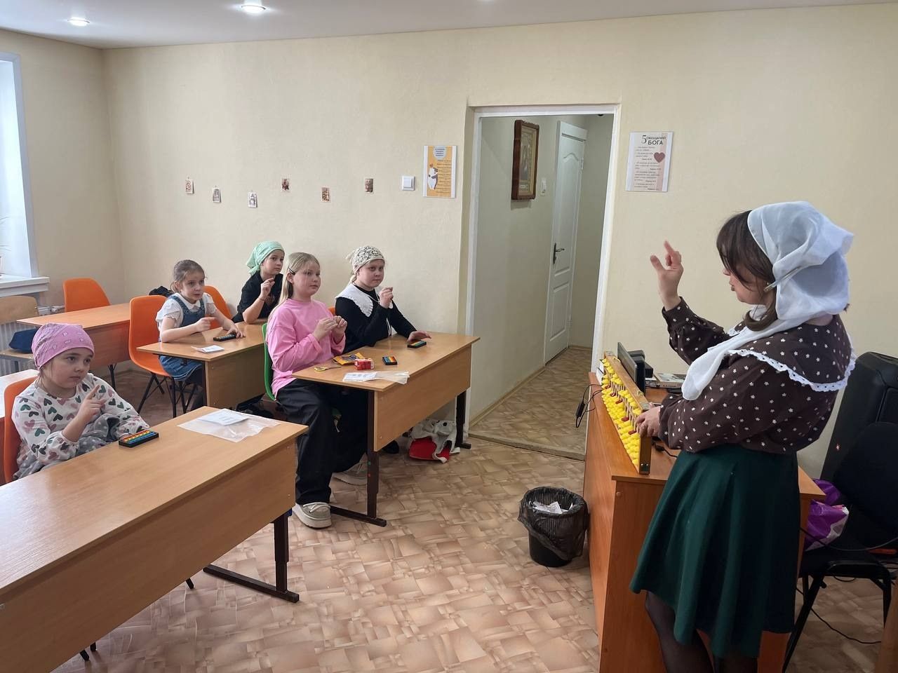 В воскресной школе Казанского храма прошли занятия о Торжестве Православия и ментальной арифметике