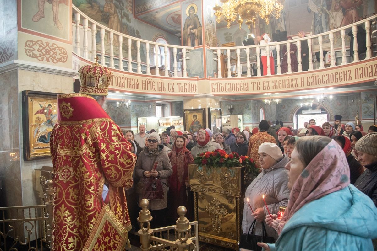 В Чистополь доставили Благодатный огонь
