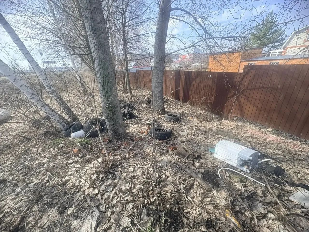 Во время рейда в Чистопольском районе обнаружены свалки вдоль трасс: от мусора до покрышек