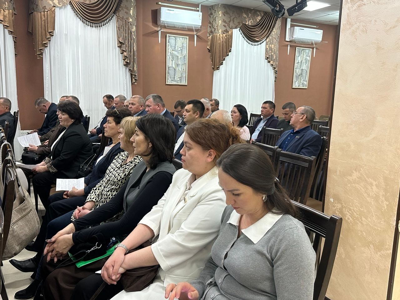 Чистопольские депутаты единогласно поддержали изменения в полномочиях и структуре исполкома