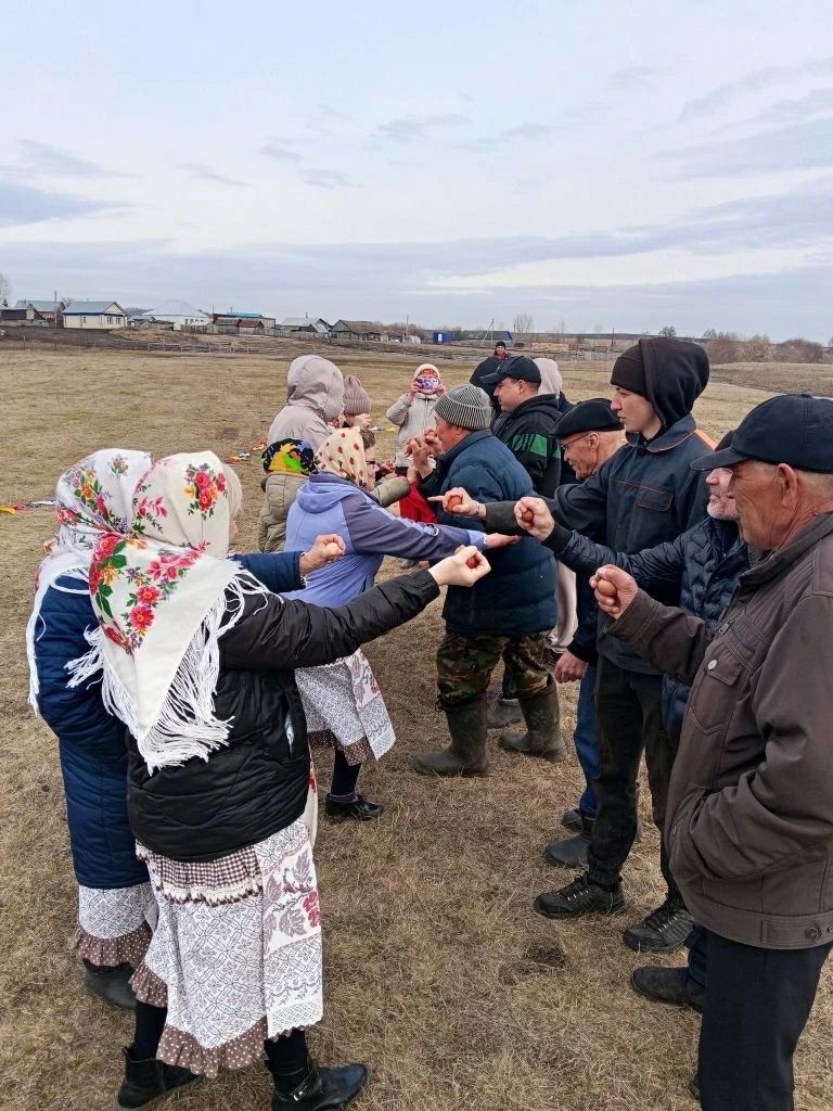 В селе Чистопольского района возродили древний чувашский обряд прощания с половодьем