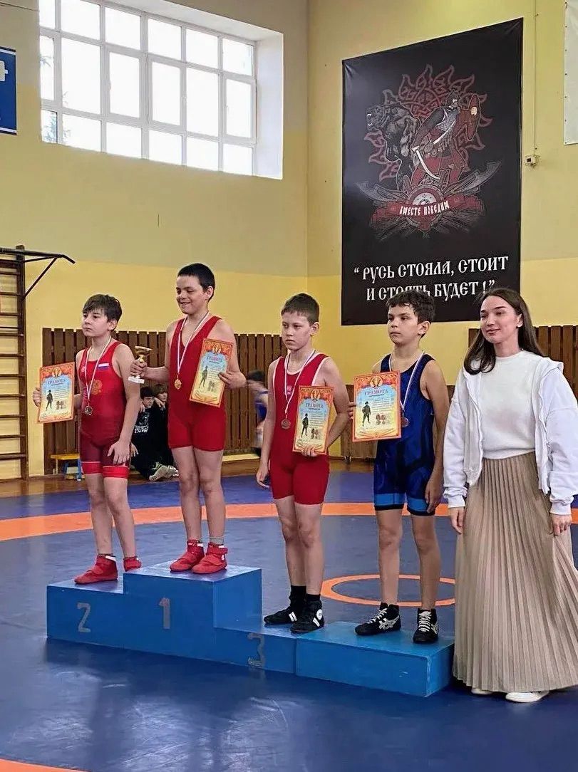 В «Батыре» почтили память героя: состоялся турнир по греко-римской борьбе, посвящённый Михаилу Кузникову