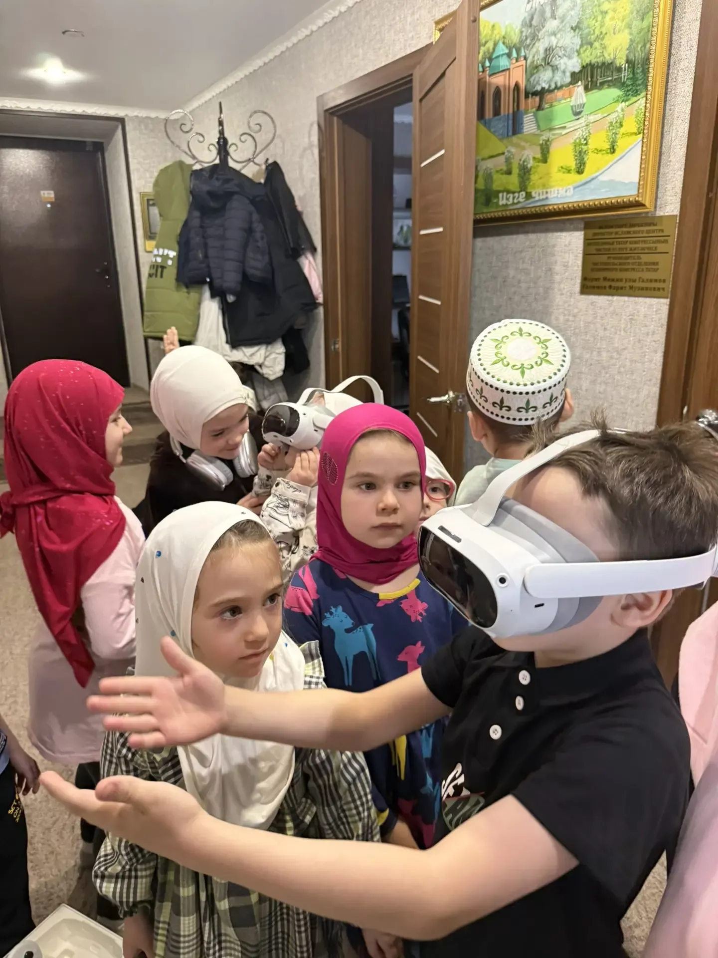 Специалисты заказника «Чистые луга» познакомили детей с первоцветами