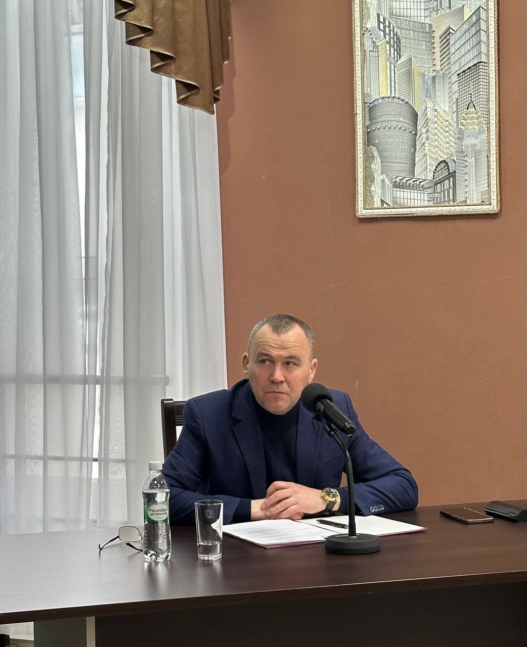 Самовыгул собак, детский травматизм и пожарная безопасность: Эдуард Хасанов потребовал решений