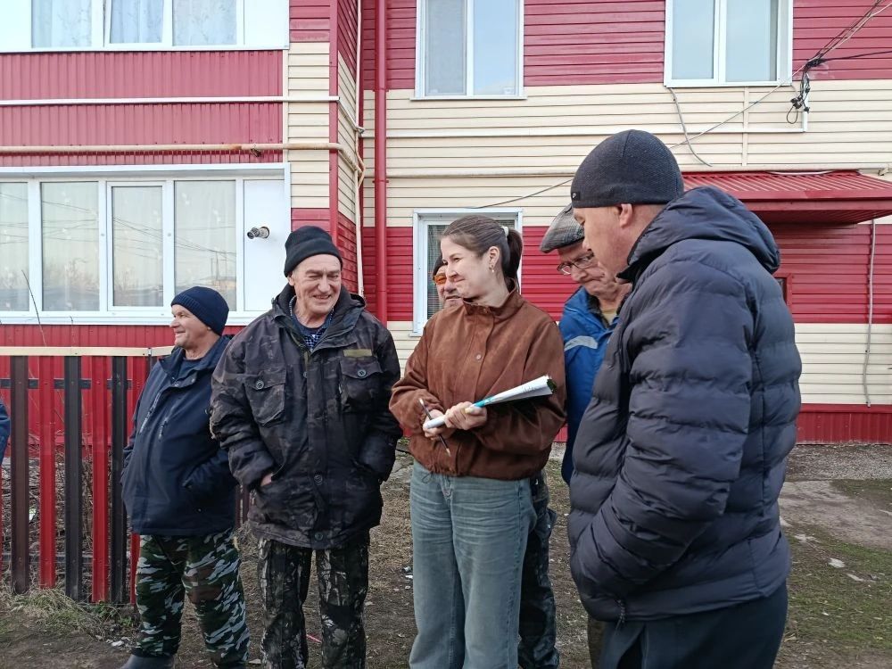 В посёлке Юлдуз прошли общественные обсуждения благоустройства двора по программе «Наш двор»
