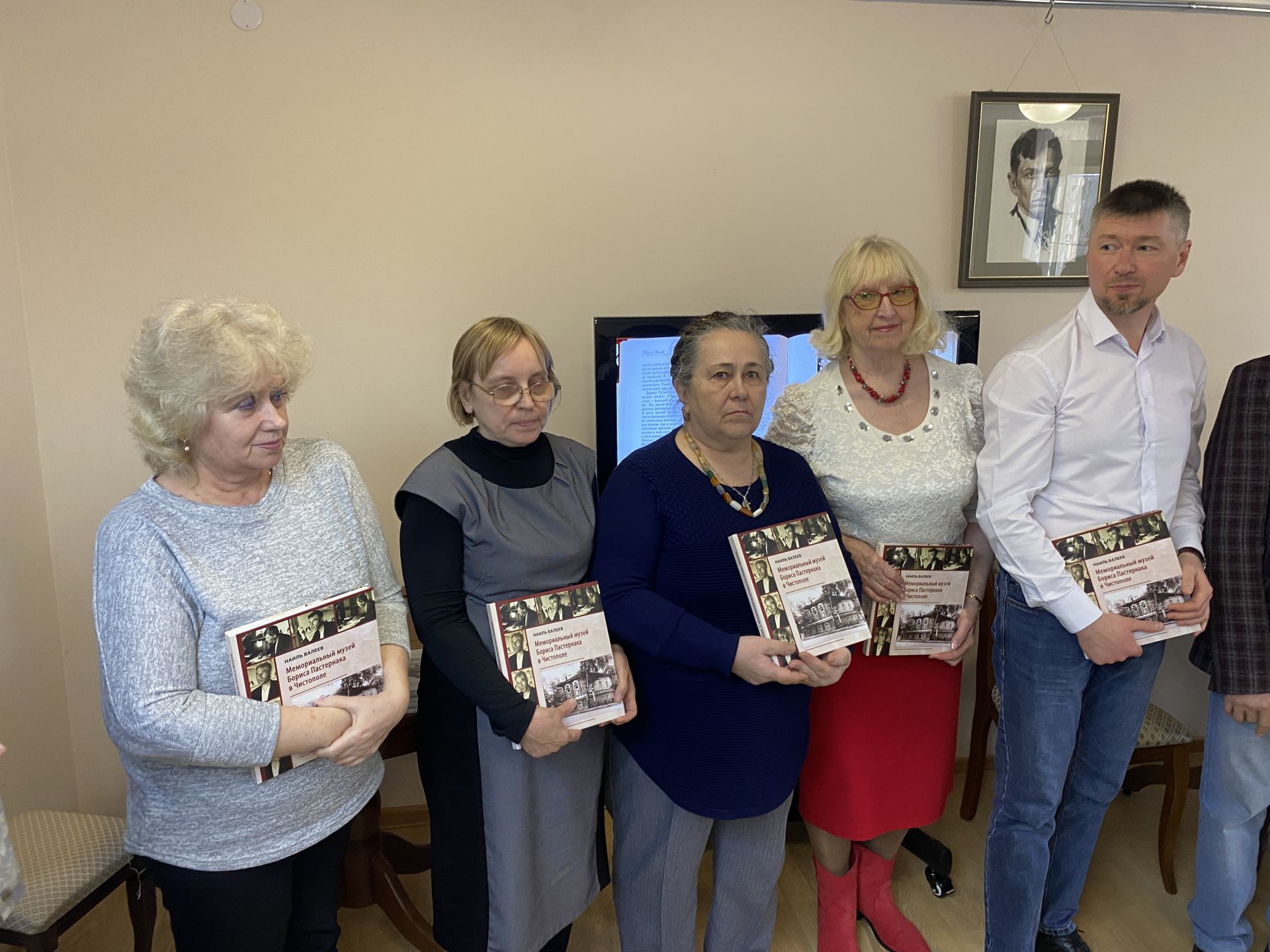 В Чистополе презентовали книгу, посвященную Музею Бориса Пастернака