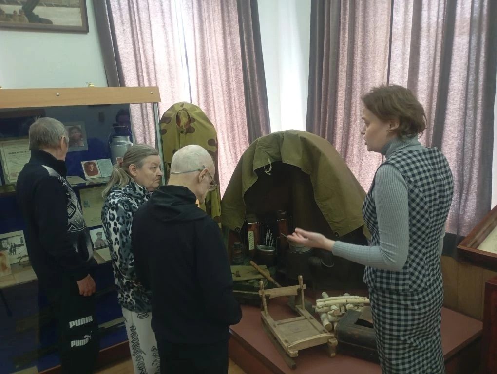 Подопечные дома-интерната познакомились с выставками музея-заповедника
