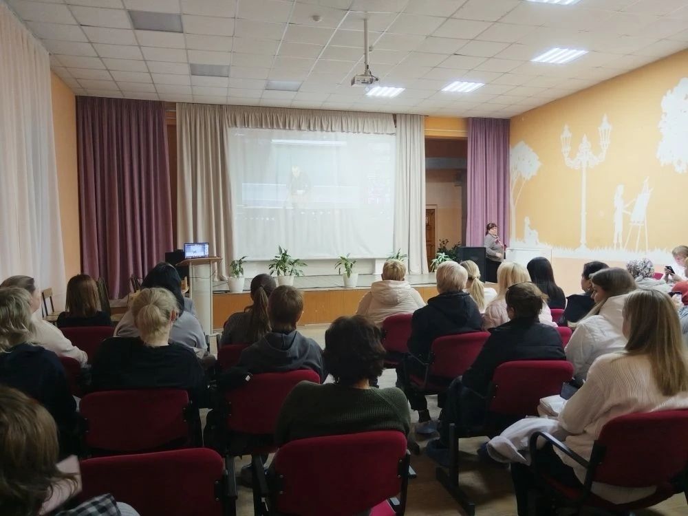 Подарок детям с риском для жизни: на масштабном родительском собрании в Чистополе говорили об опасности мототехники и электросамокатов