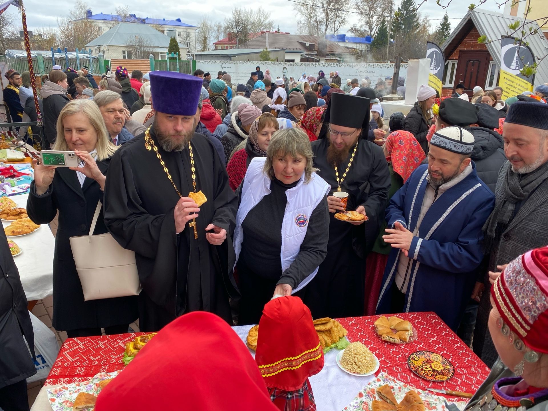 Национальные традиции, песни и угощения: в Чистополе прошел фестиваль дружбы народов