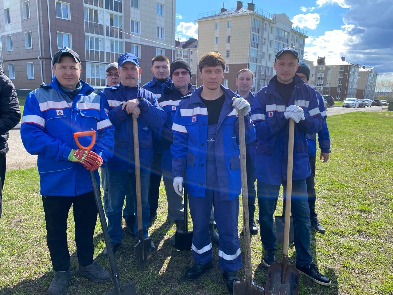Более 100 чистопольцев приняли участие в акции «Сад памяти»