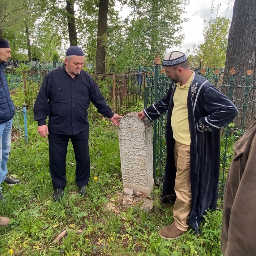 В Чистополе обсудили вопросы сохранения исторических надмогильных памятников на мусульманском кладбище
