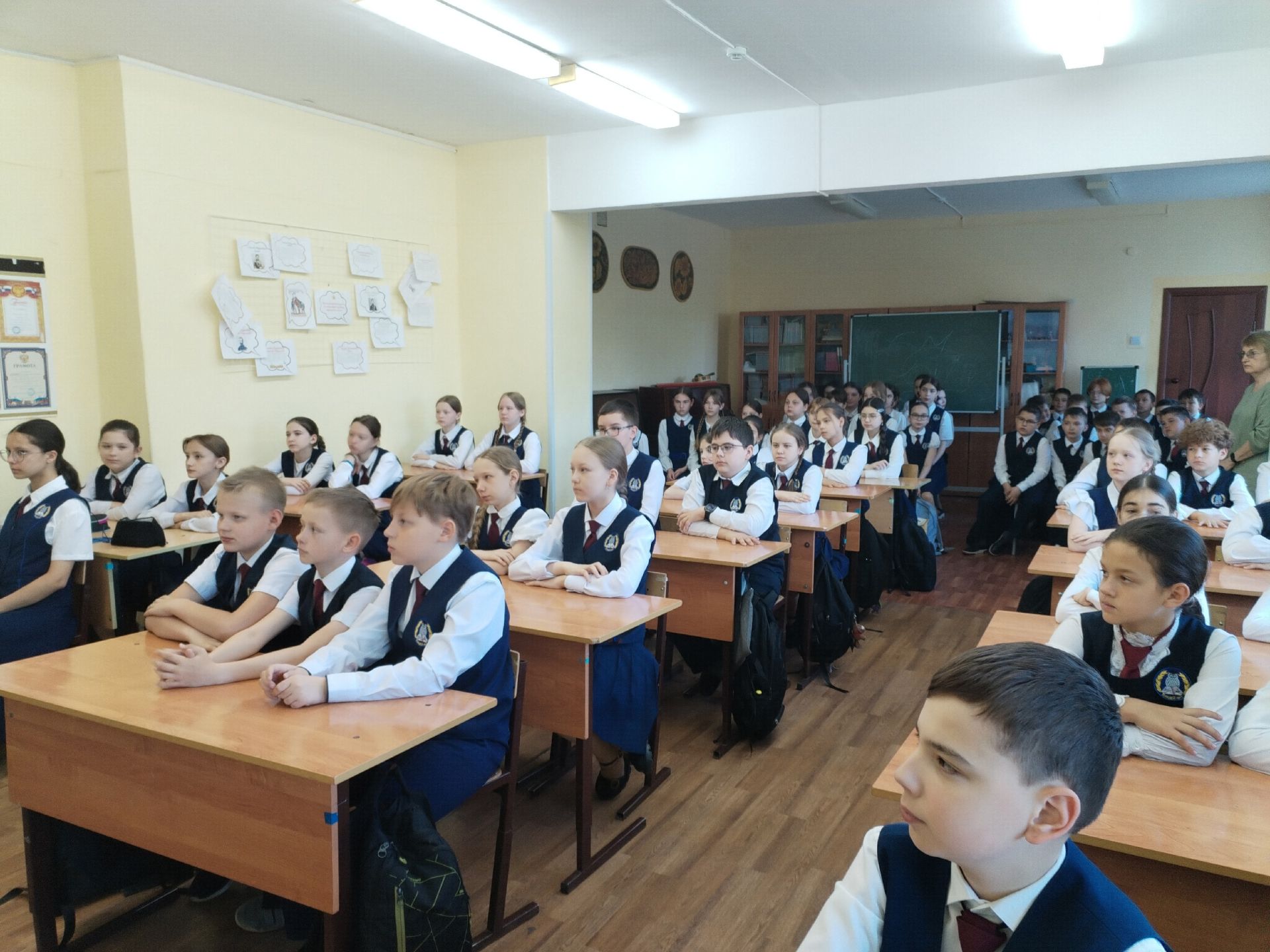 Чистопольские лицеисты отправились в виртуальное путешествие по музеям России