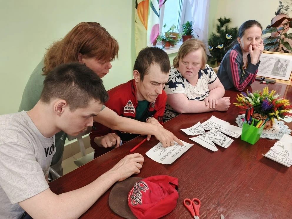 «Аз, Буки, Веди...»: жители чистопольского дома интерната устроили интеллектуальную битву в честь Дня славянской письменности