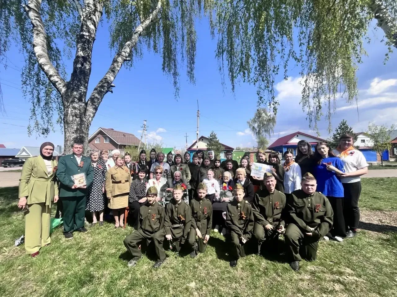 В Чистополе прошла акция «Парад у дома ветерана»