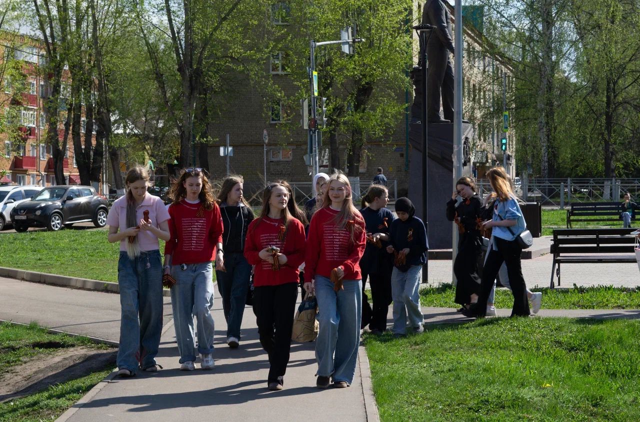 Символ Победы: чистопольская молодёжь раздала 300 георгиевских лент