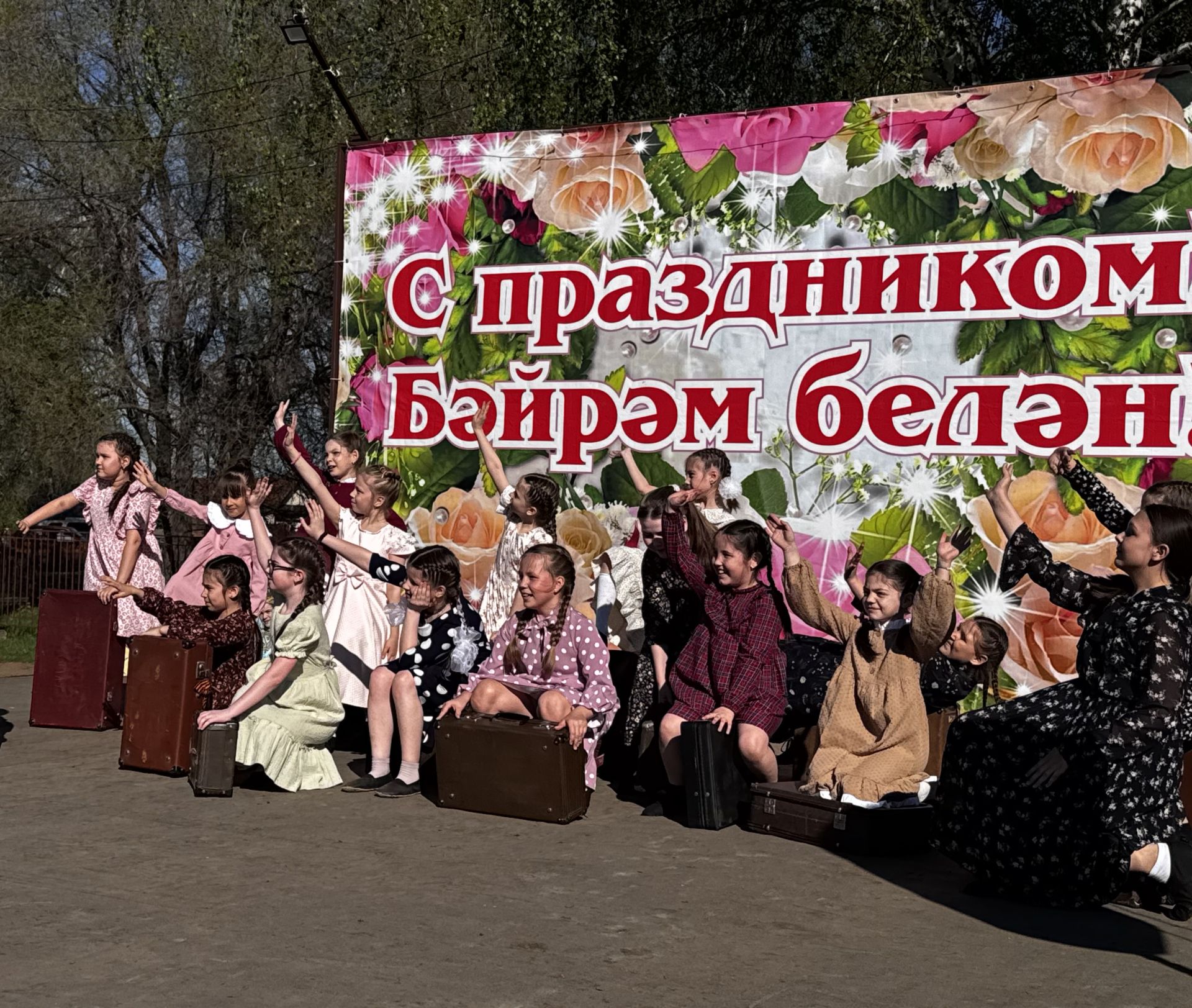 В сквере «Мельничная площадь» прошёл концерт «Во имя Победы!»