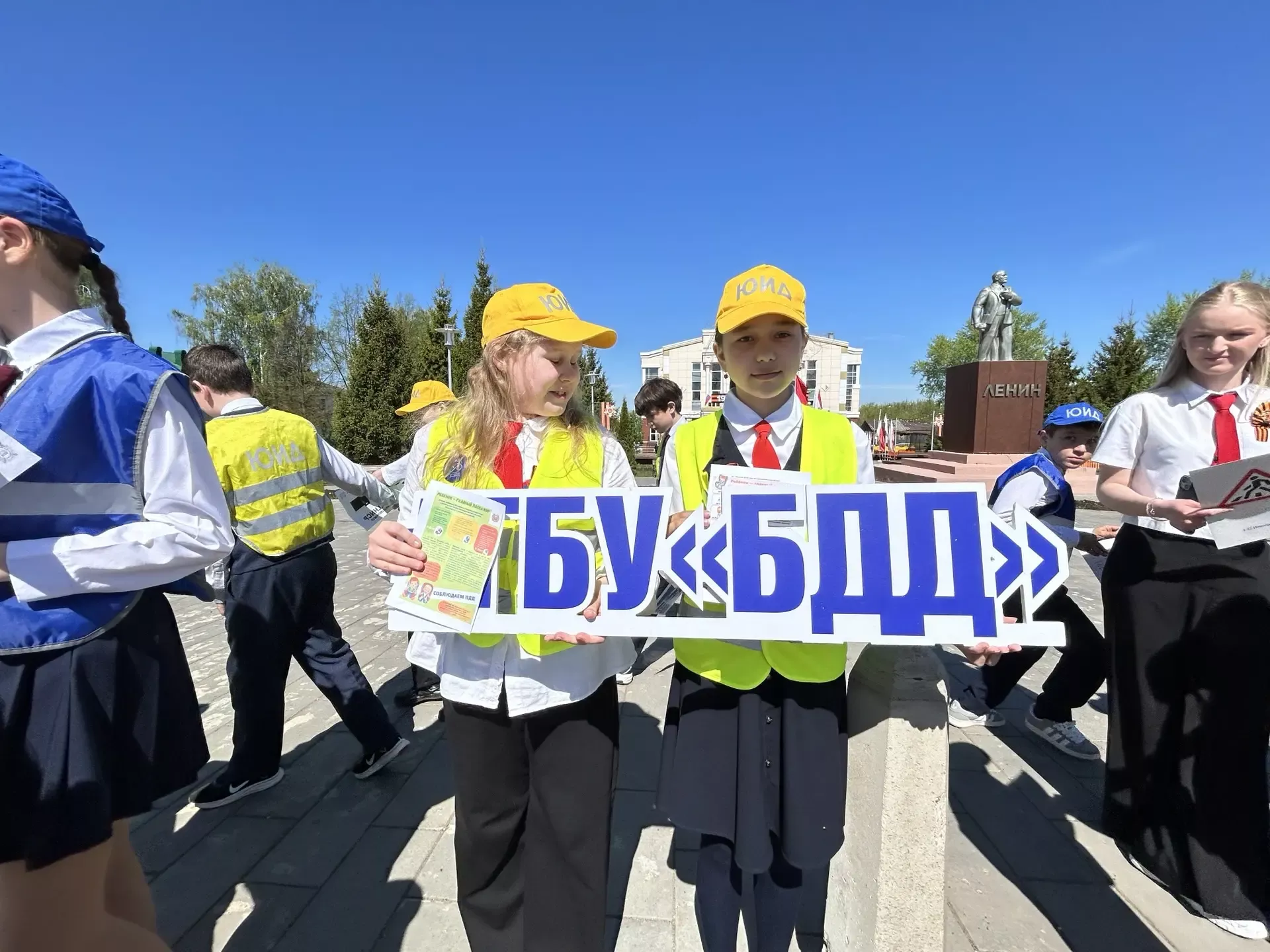 Напомнили ПДД и поздравили с Днем Победы: в Чистополе провели профилактическую акцию для водителей