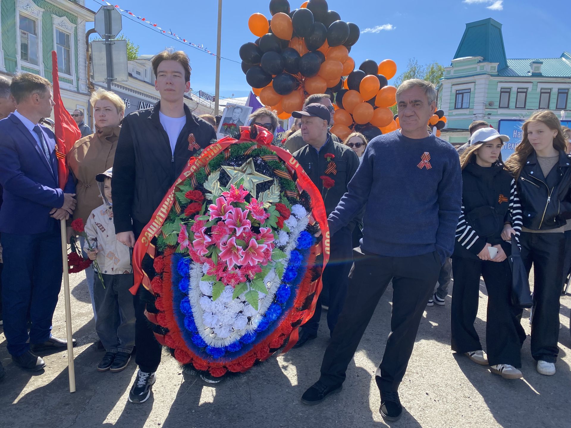 Праздничный парад, вручение наград, тематические площадки: в Чистополе отмечают День Победы