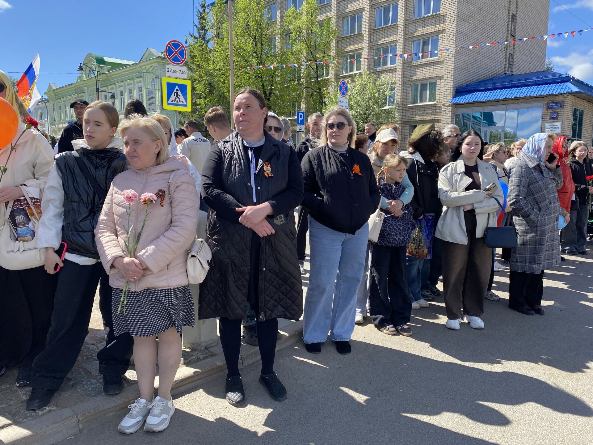 Праздничный парад, вручение наград, тематические площадки: в Чистополе отмечают День Победы