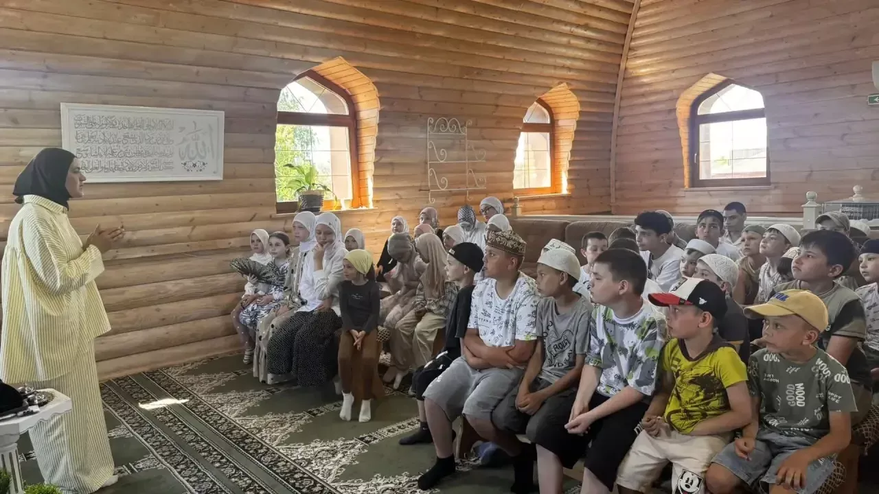 В чистопольском оздоровительном центре «Энилэр» прошло эколого-профориентационное занятие для детей