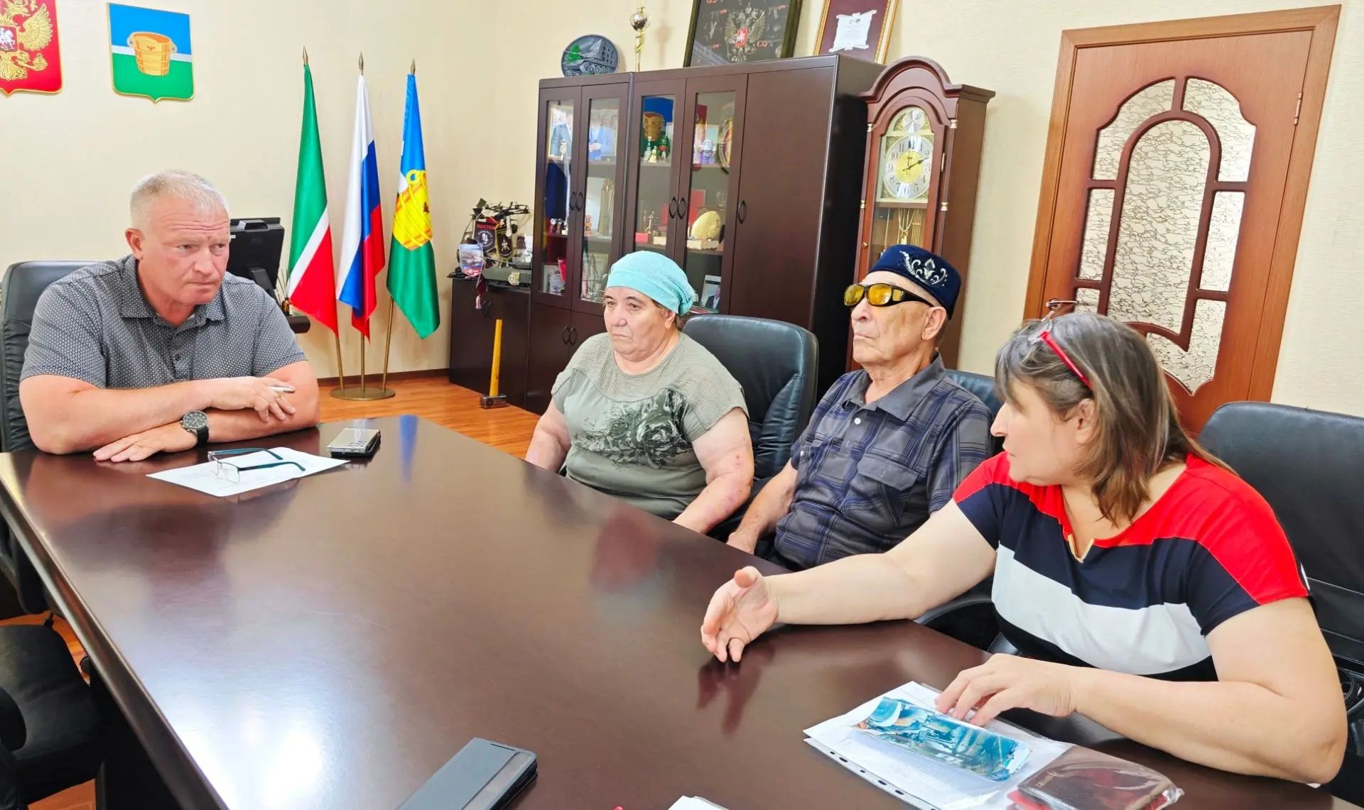 Глава Чистопольского района провел прием граждан