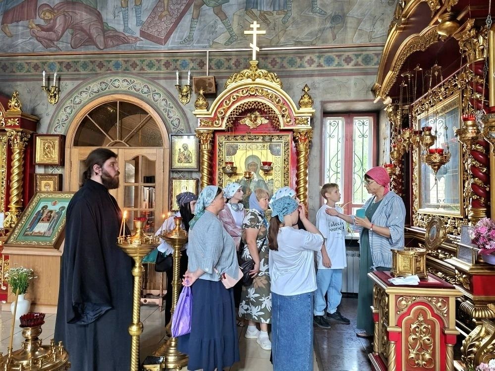 Воспитанники Чистопольского детского дома посетили Воскресенский храм