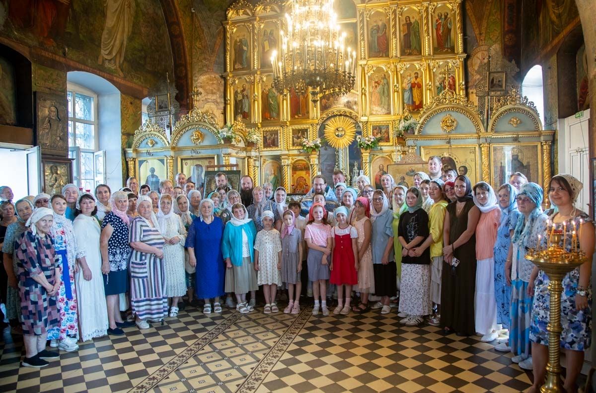 В Казанском храме Чистополя торжественно отметили престольный праздник