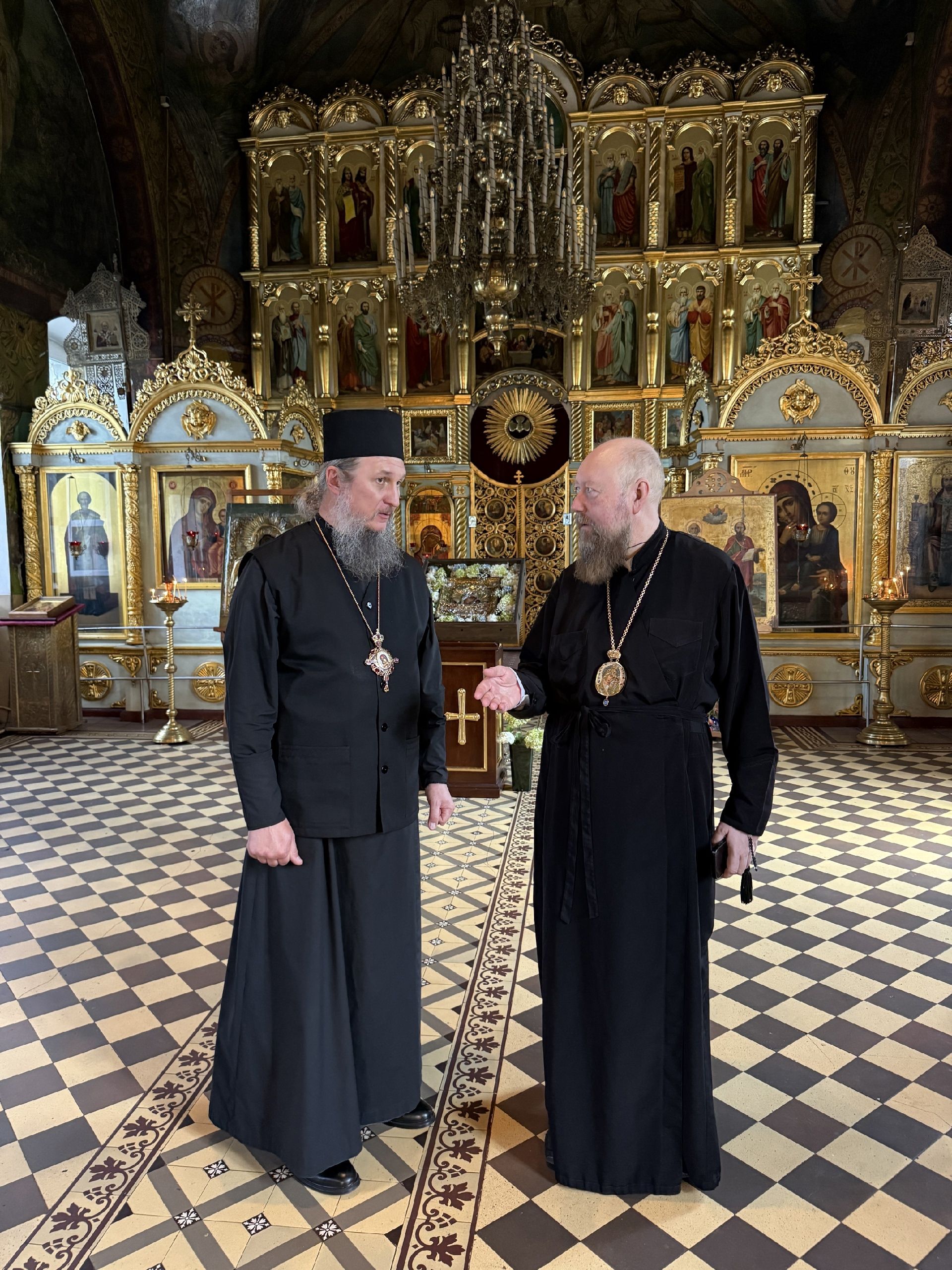 Епископ Филарет посетил храмы Чистополя