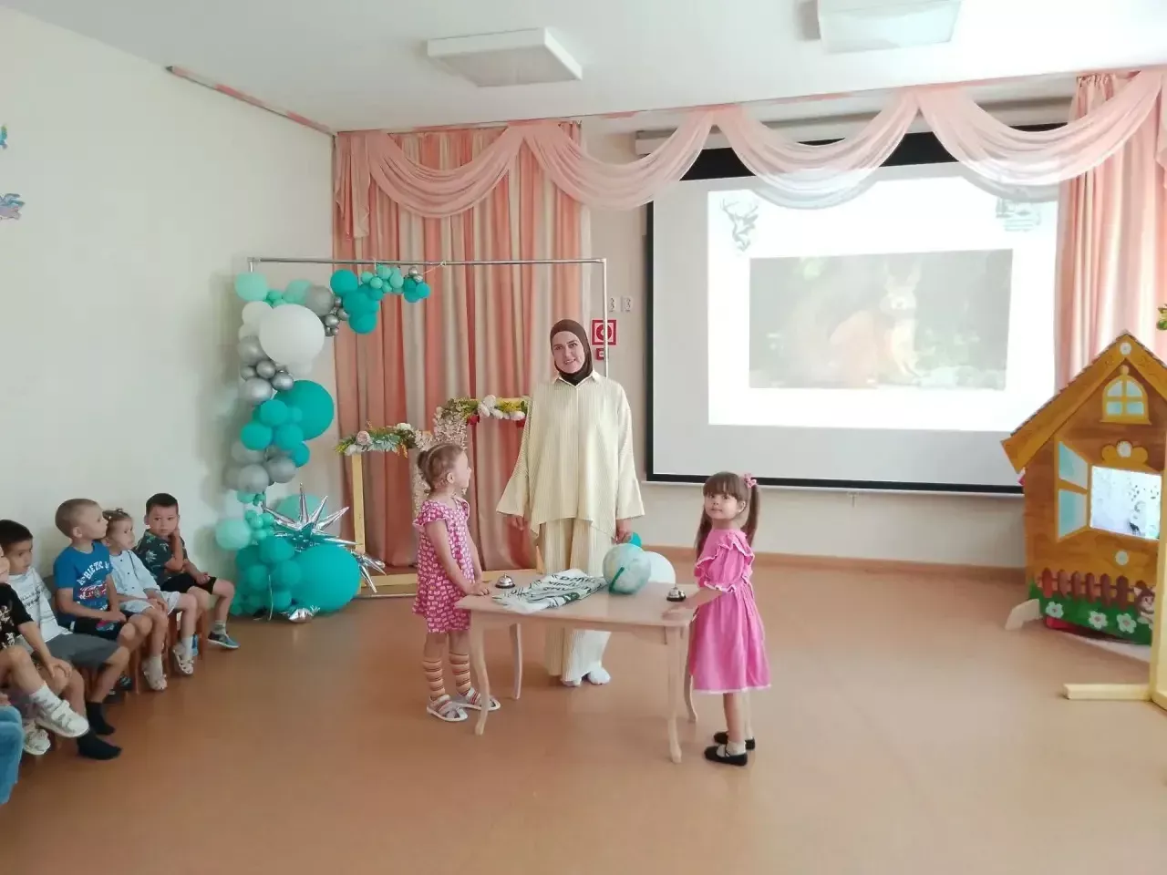 Дошколятам Чистополя рассказали о деревьях и обитателях леса