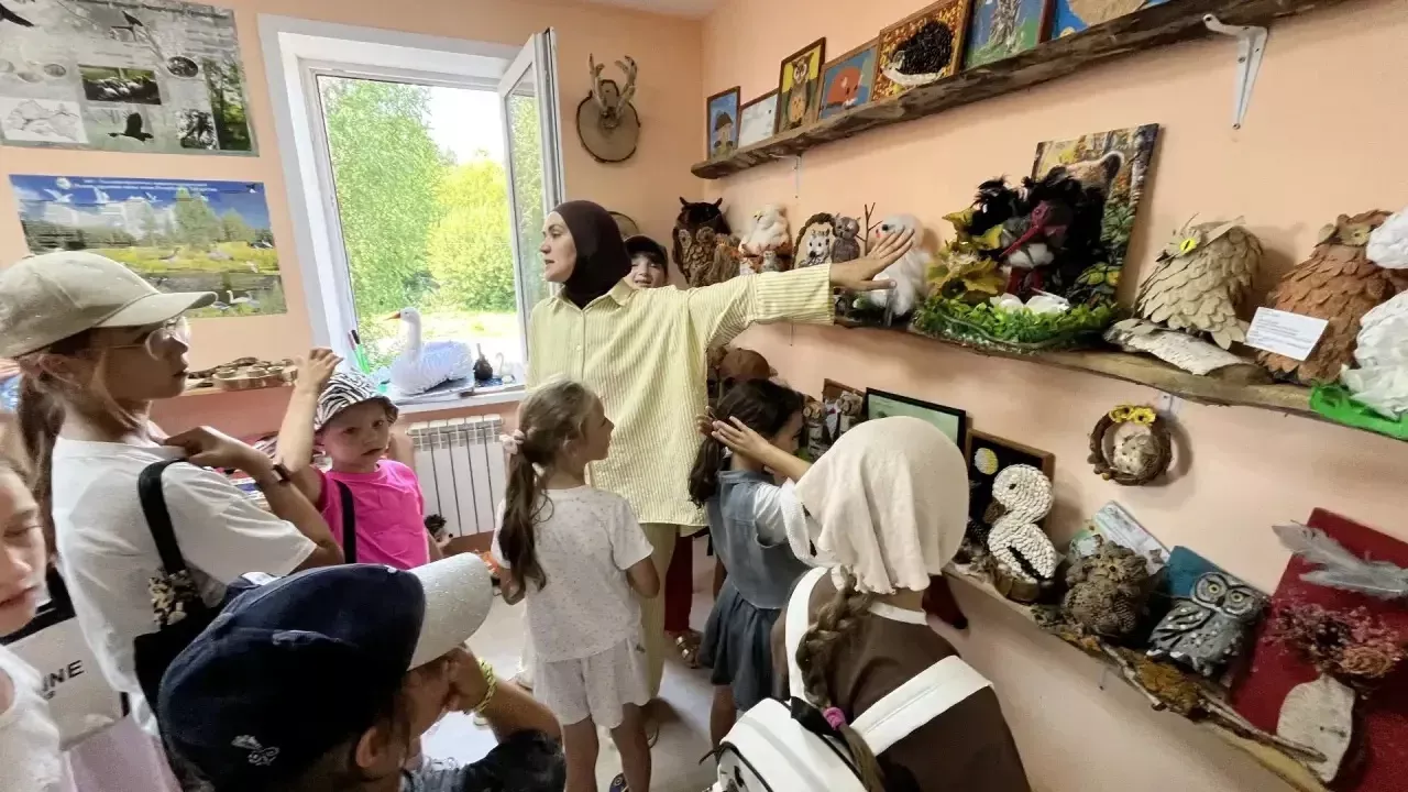 В заказнике «Чистые луга» прошла экологическая встреча для воспитанниц центра «Камалия»